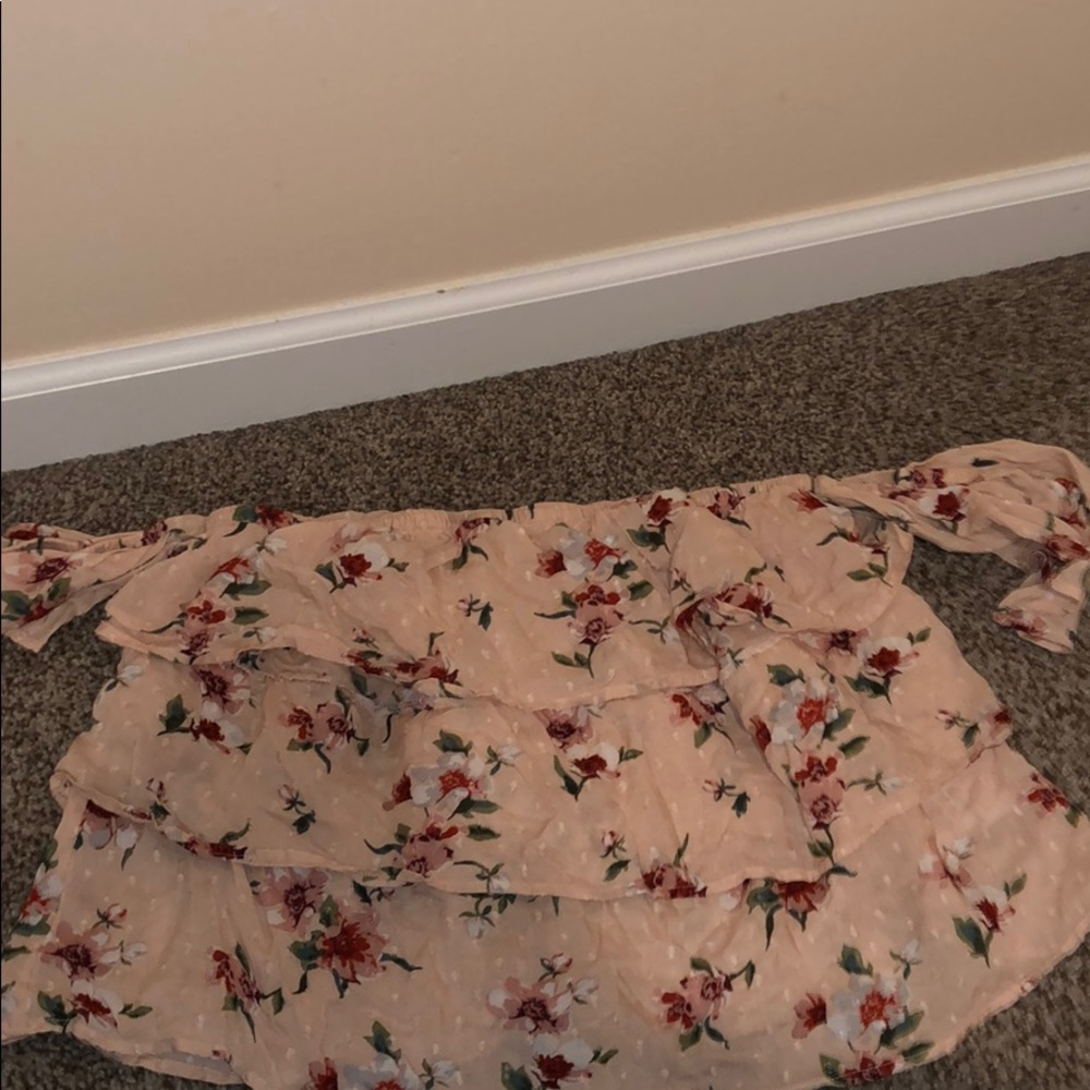 American Eagle off the shoulder top